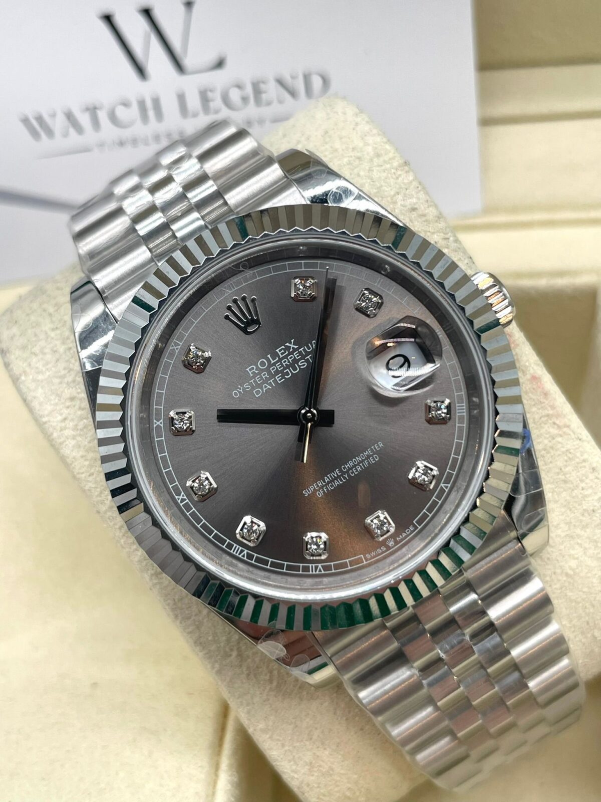 Rolex Datejust Rhodium Grey Diamond Jubilee 41MM BP - WatchLegend.nl